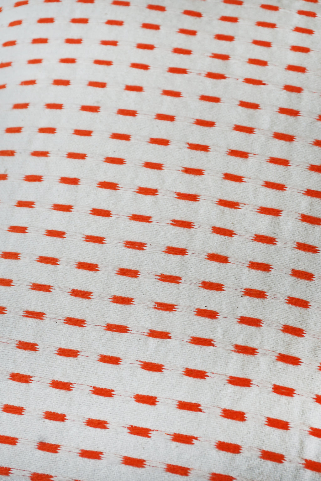 Cojín Puntos NARANJA / CAFE