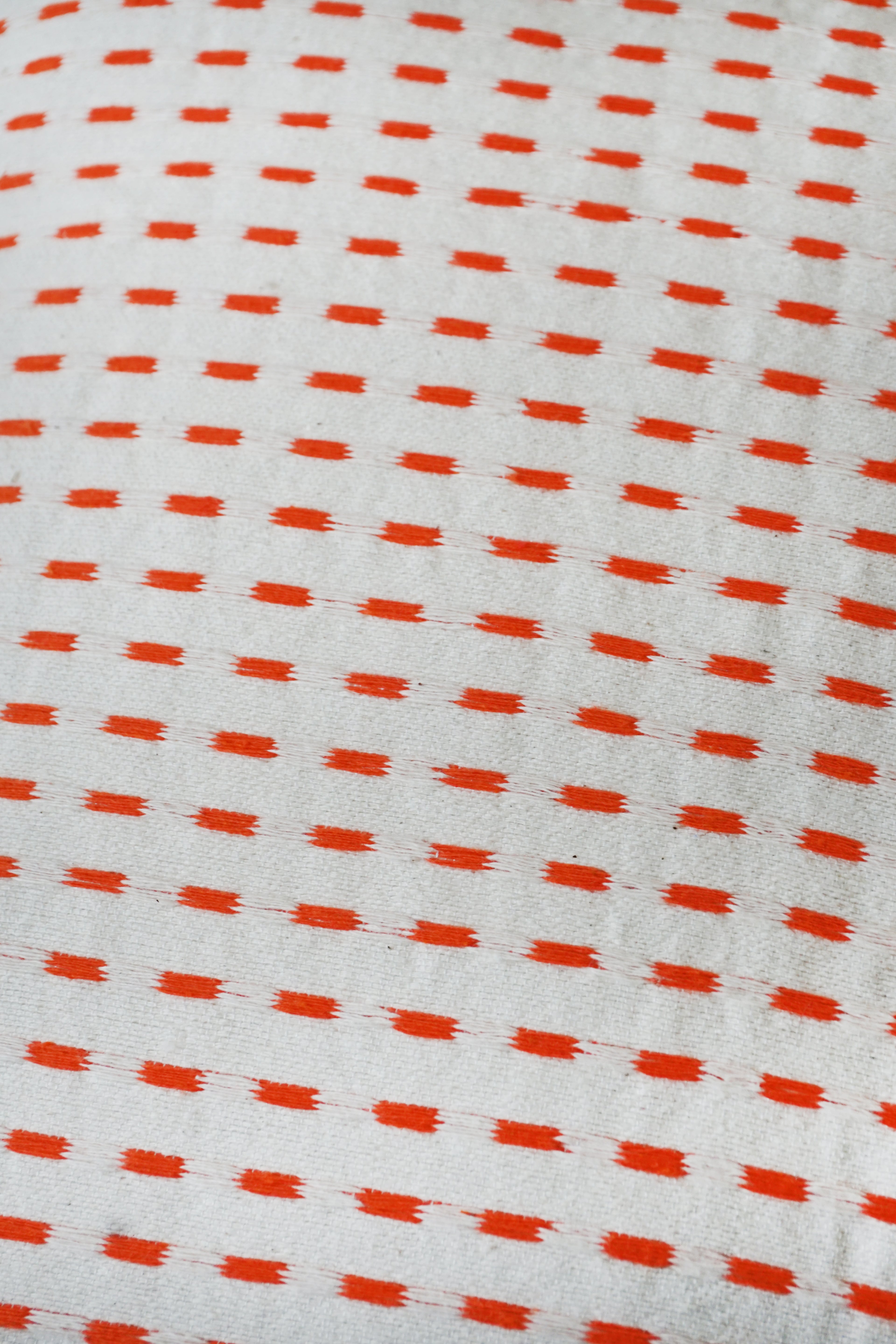 Cojín Puntos NARANJA / CAFE